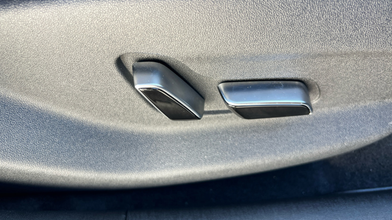 BYD Dolphin 150kW Comfort 60.4kWh Auto Electric Hatchback